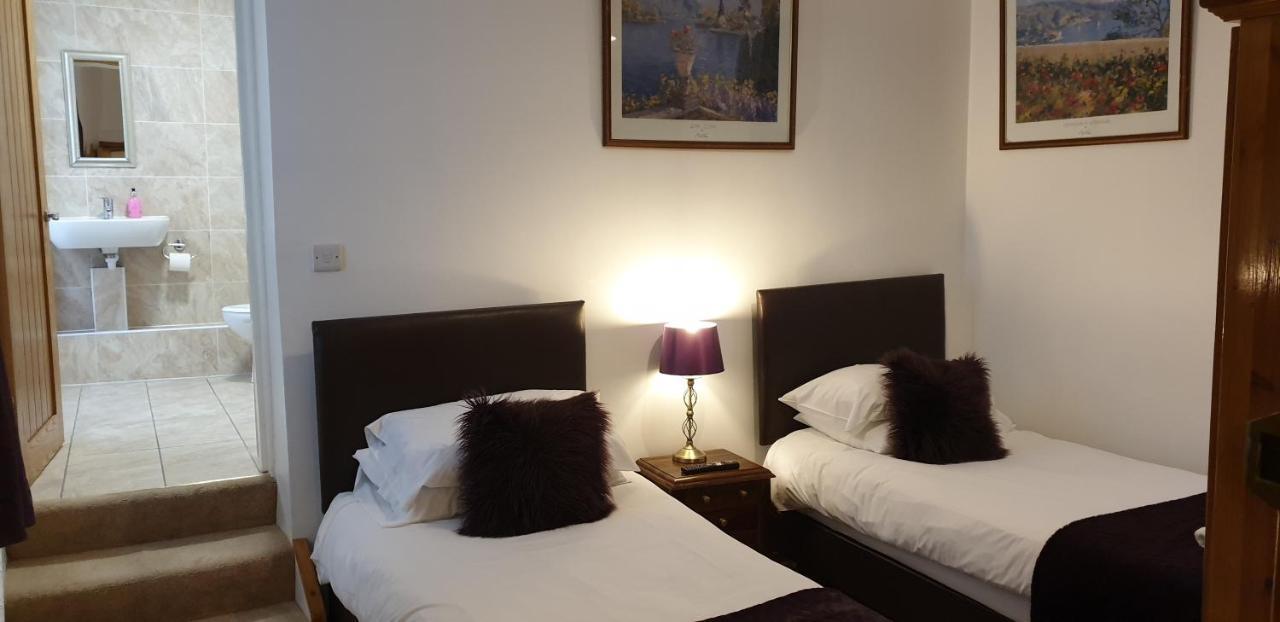 The Spread Eagle Hotel Джедборо Экстерьер фото